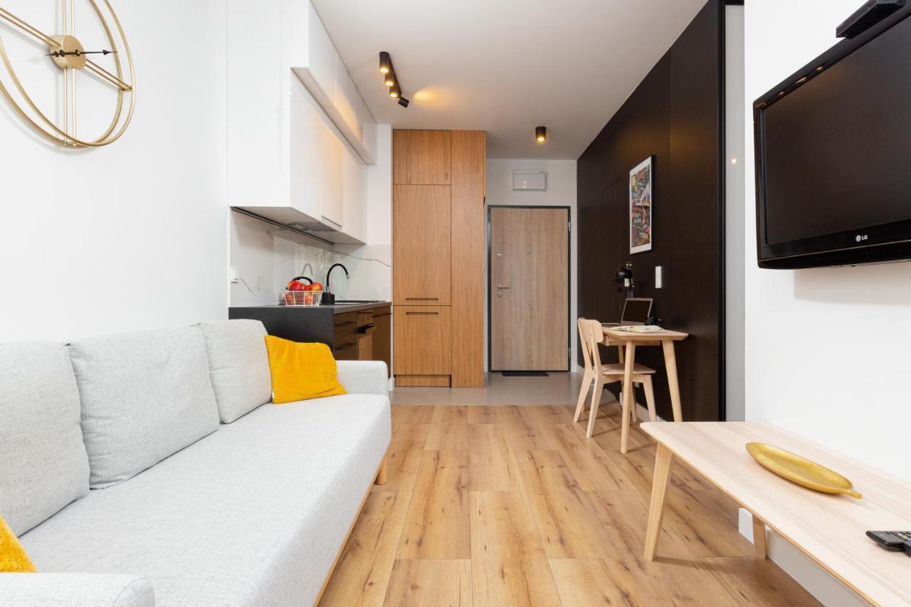 Atrium Promenada Apartments Goclaw By Noclegi Renters Warsaw Exterior photo